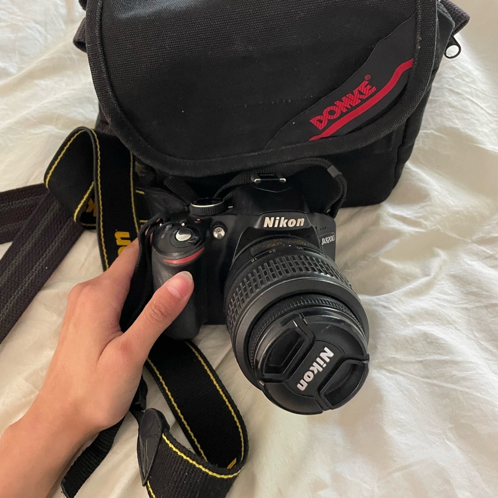 Nikon 3200 camera